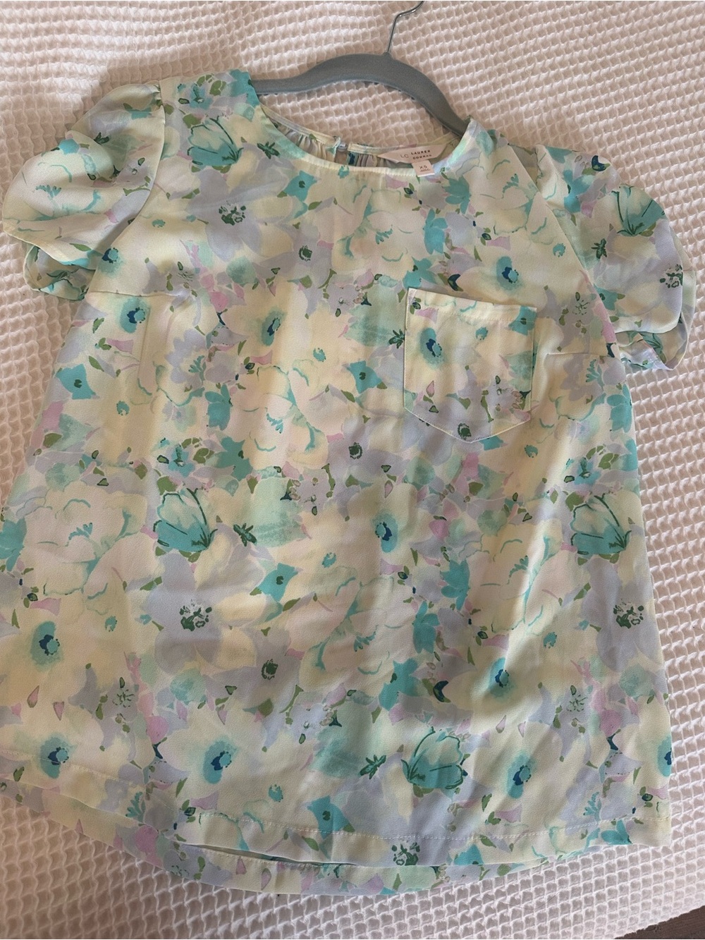 Lauren Conrad Womens XS floral sheer Tshirt Summer